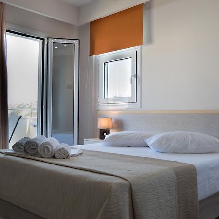 Aparthotel Sirena Superior à Agia Pelagia  Extérieur photo