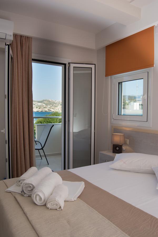 Aparthotel Sirena Superior à Agia Pelagia  Extérieur photo